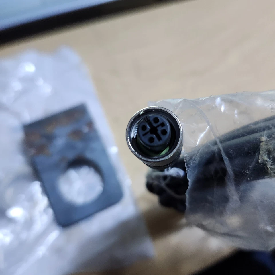 TELEMECANIQUE XS630B4PAM12 PROXIMITY SENSOR 12-48 VDC - Image 4 of 4