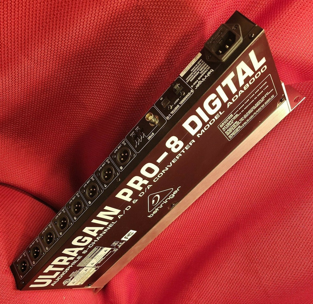 BEHRINGER ULTRAGAIN PRO-8 デジタル ADA8000 Behringer UltraGain Pro-8 Digital ADA8000 Reviews | Sweetwater