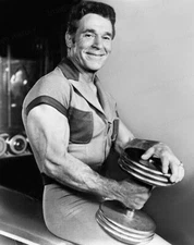 Jack LaLanne Guru of Fitness Photo Framing Print 8 x 10 Reproduction