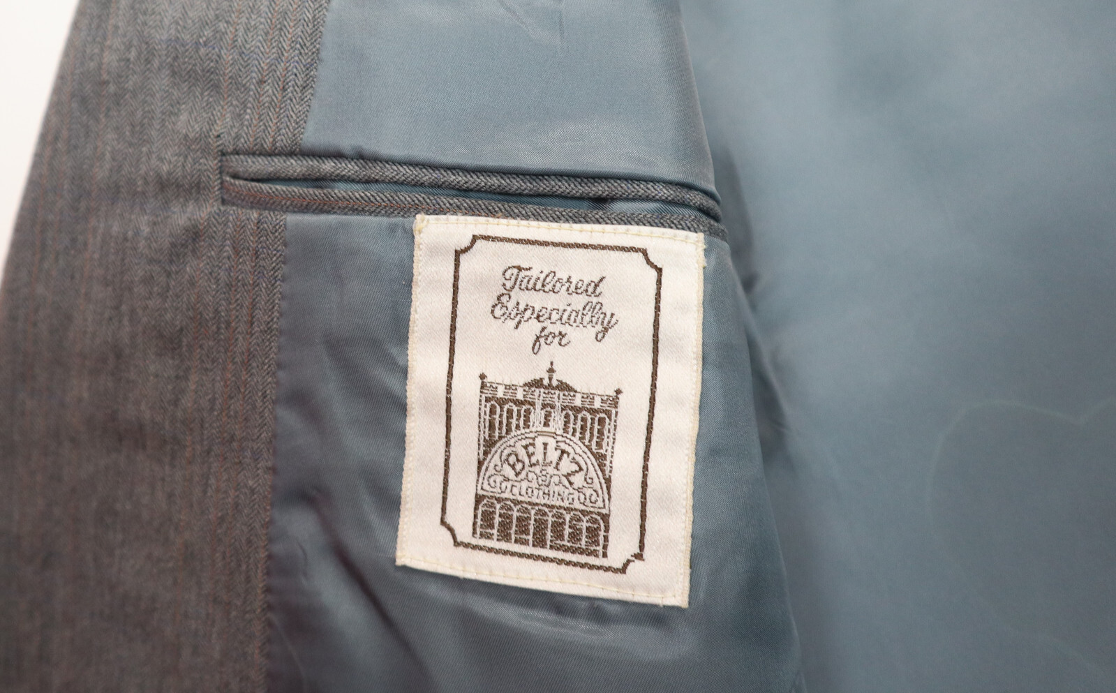 VINTAGE MEN'S GRAY BLAZER SUIT JACKET AND VEST SET BELTZ CLOTHING