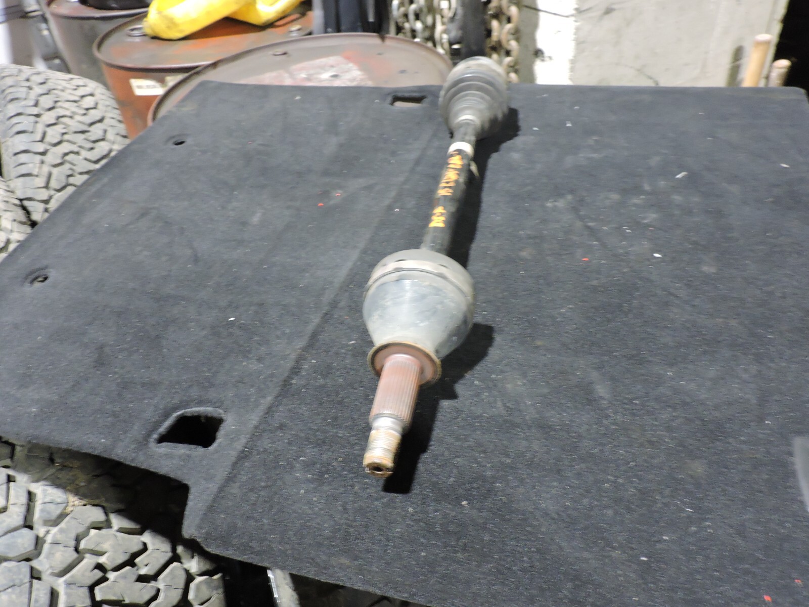 2014-17 MASERATI GHIBLI DRIVER REAR AXLE SHAFT 06700054540