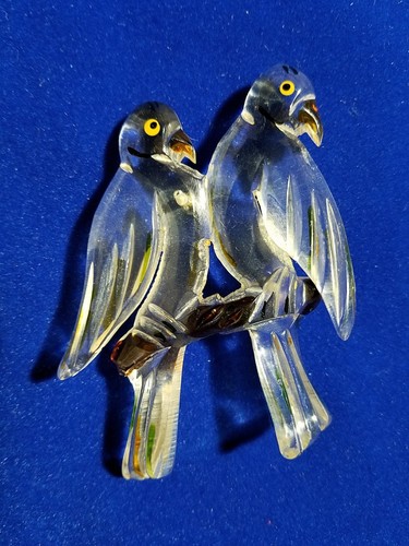 3inch BROOCH PIN/NOS-ANTIQUE-VTG./CARVED LUCITE LOVE BIRDS Clear&Wood-look/Multi