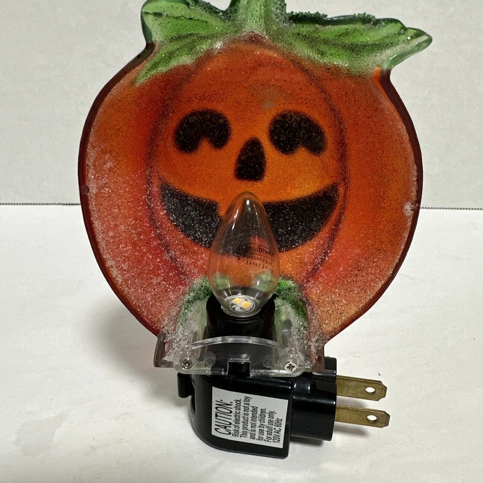 Duas luzes noturnas plug-in abóbora com plugue giratório de 360 graus e interruptor liga/desliga - Imagem 4 de 4