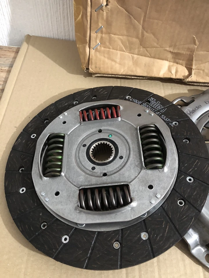 Valeo Clutch Kit 2PCS (Cover+Plate) for FORD TRANSIT CONNECT TDCi 1.8D 04 to 13 - Image 4 of 4