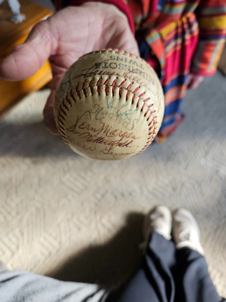 🔥 1968 Minnesota Twins Team Firmado Balón Harmon Killebrew Carew Kaat Early Wynn Foto 2 de 4