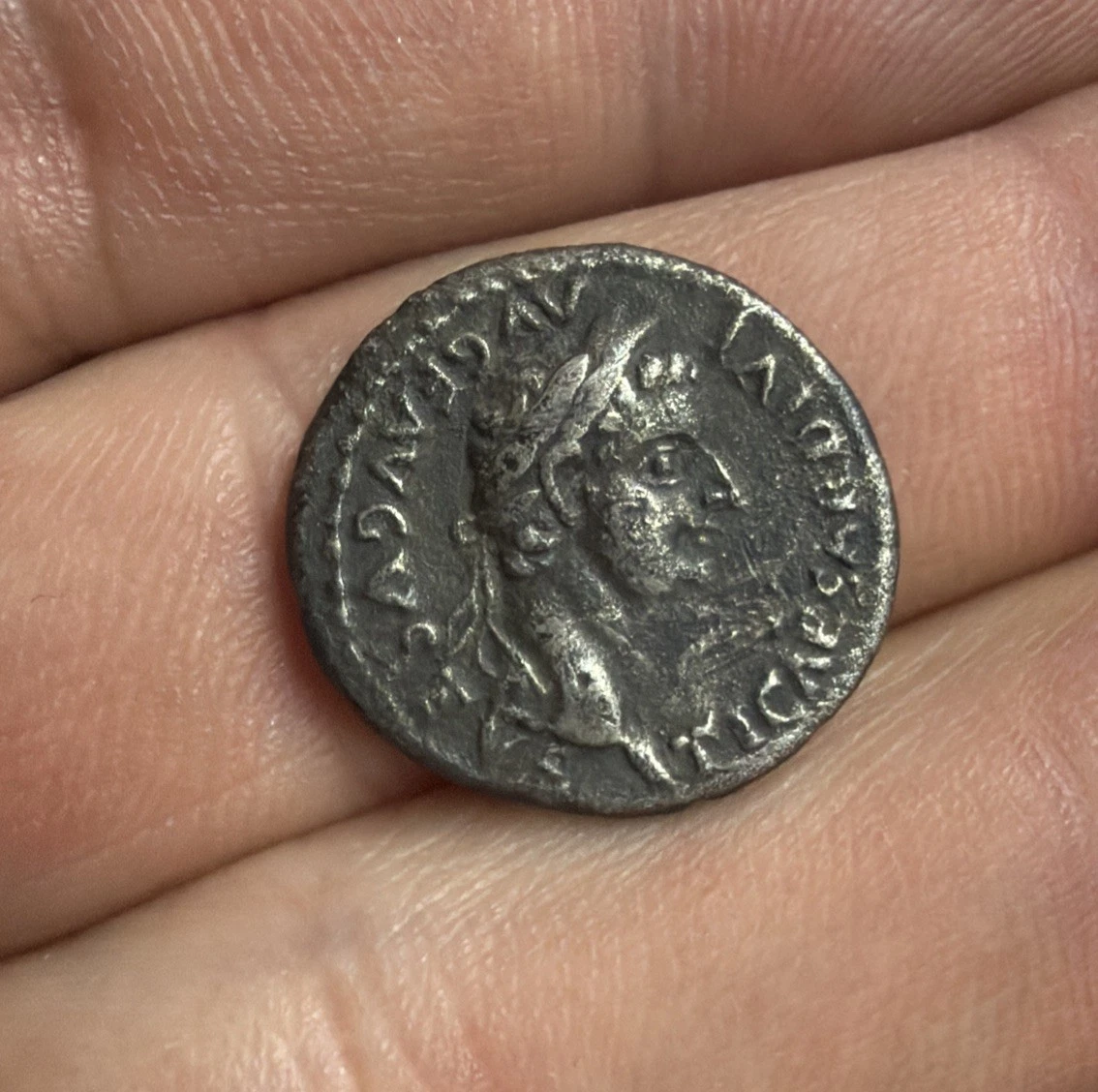Imperio Romano . ESCASO DENARIO DE TIBERIO . TIBERIUS . 3,9gr ,19mm