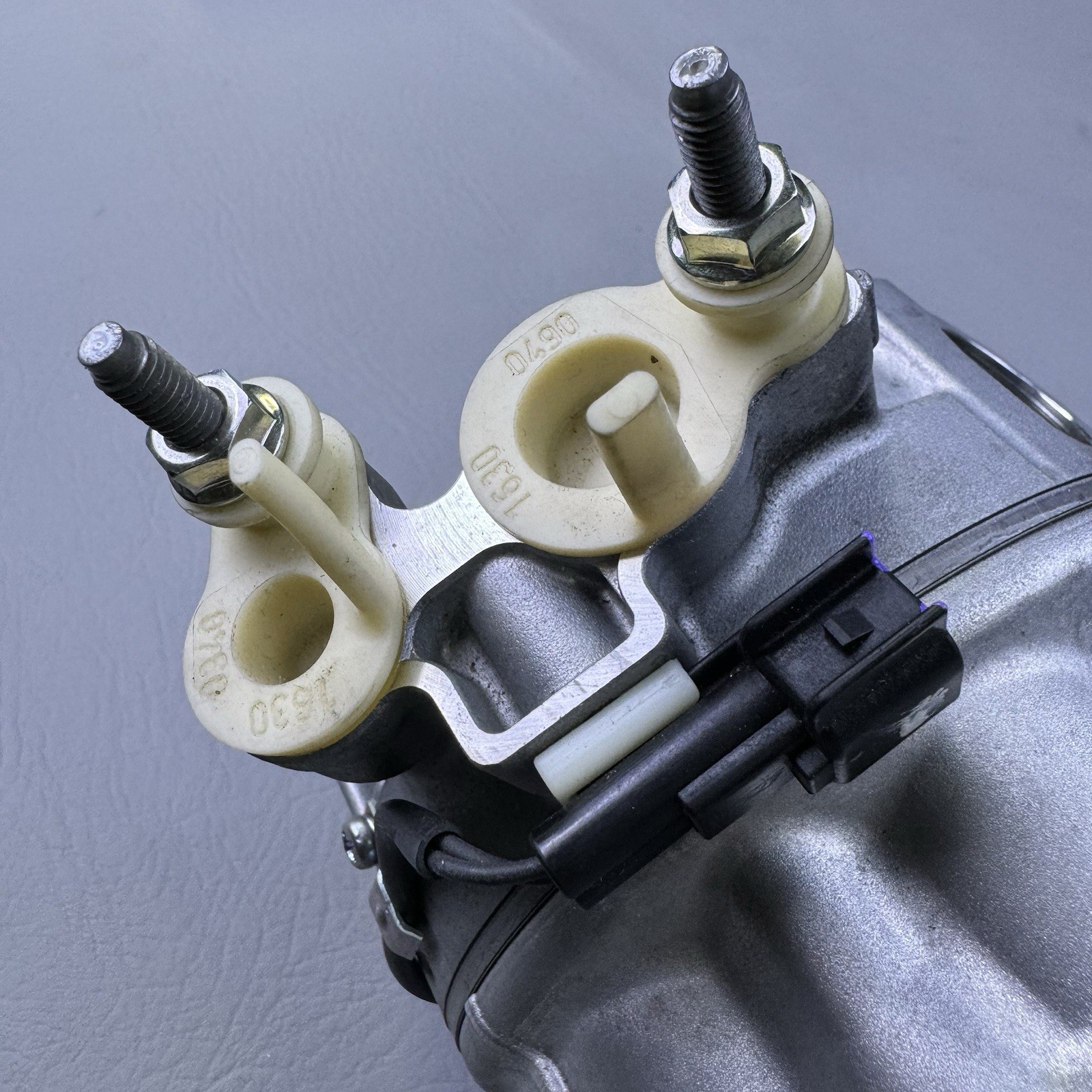 McLaren 570 720S GT A/C Compressor Pump Sanden Belt Driven RUK01067636 OEM