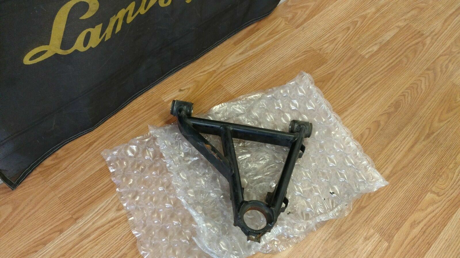 LAMBORGHINI MURCIELAGO LP640 FRONT LEFT UPPER CONTROL ARM MOUNT OEM 410407507B