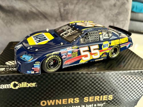 Nascar team caliber 1/24 - Michael Waltrip #55 Dodge Napa 2006 avec autographe