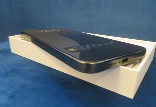 Apple iPhone 15 Pro Max - 256GB - Black Titanium (Unlocked) - Afbeelding 8 van 19