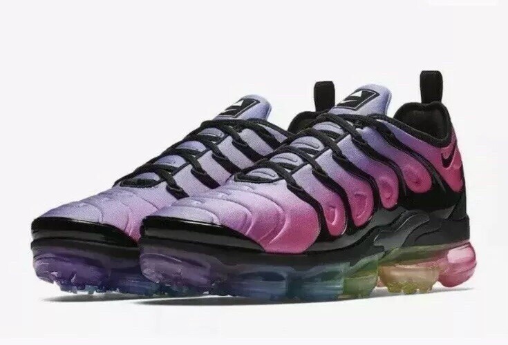 nike vapormax plus black purple