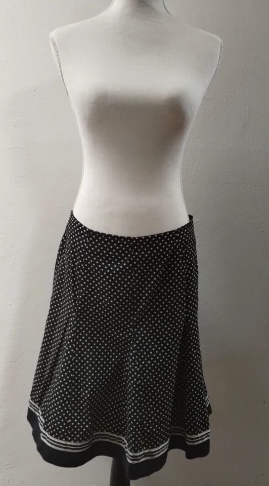 Falda para mujer Robbie Bee línea A talla 8P negra con lunares dorados y ribete pequeña Foto 4 de 4