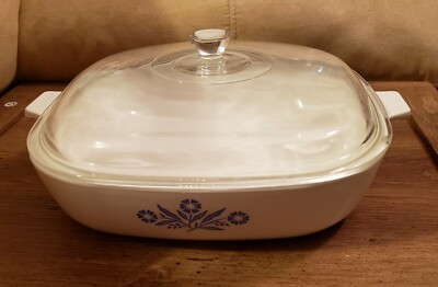 Vintage Corning Ware Blue Cornflower 10 inch casserole Dish With Lid  Pre-owned - Main Image