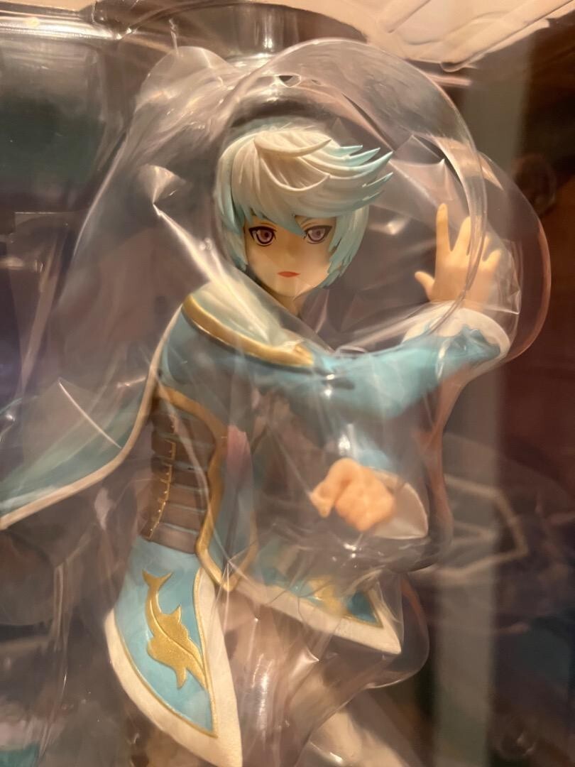 MICAO 版画　ミカオ Amazon.com: Tamashii Nations - Saint Seiya - Saint Cloth