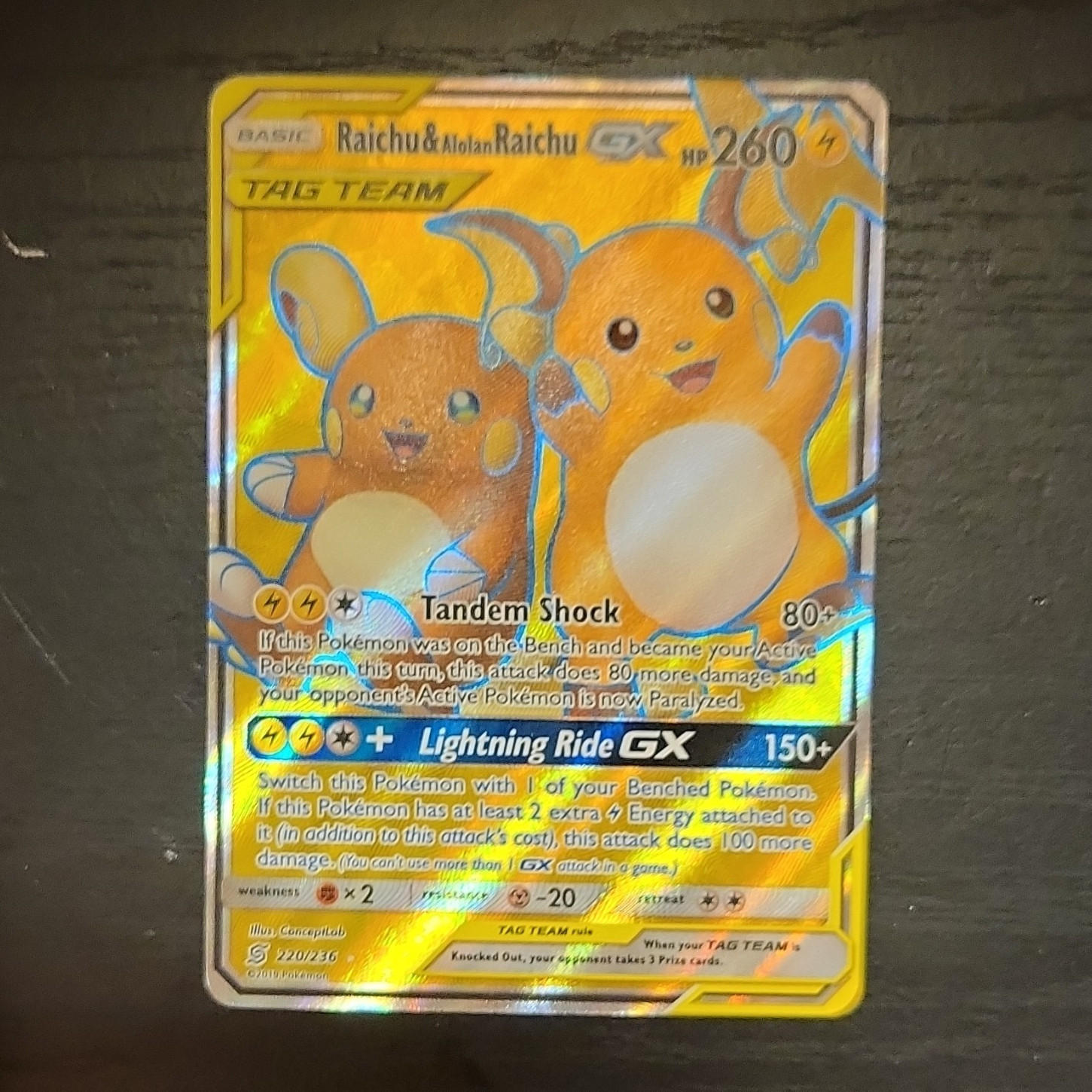 Pokémon TCG Raichu & Alolan Raichu GX 220/236 SM Unified Minds Ultra Rare