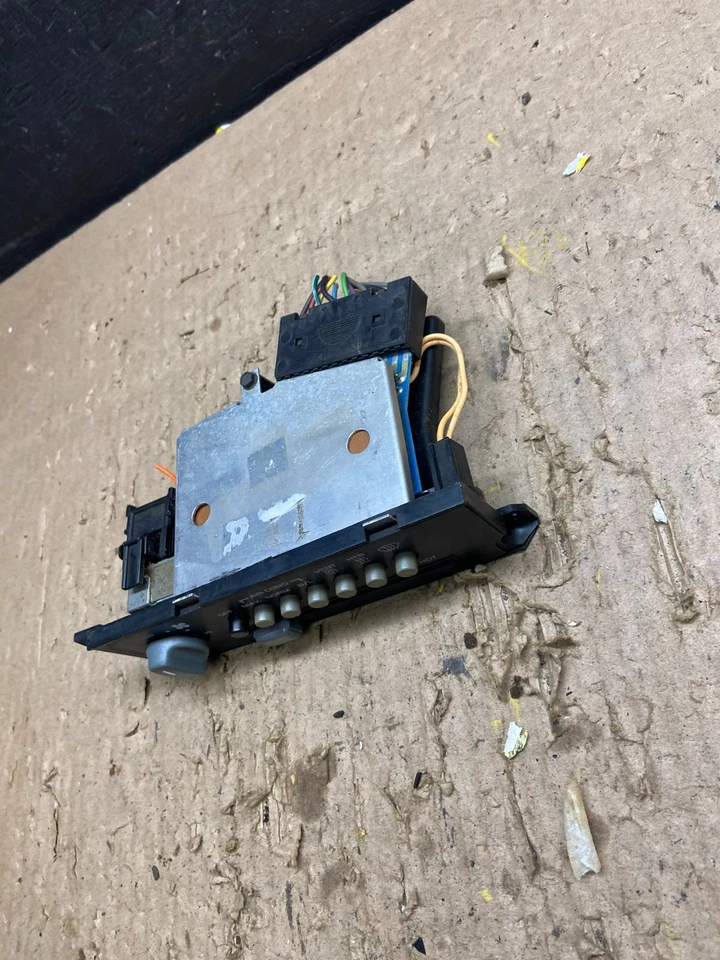 Pontiac Fiero 1984 a 1988 panel de calefacción de control de clima OEM T8503 DG Foto 3 de 4