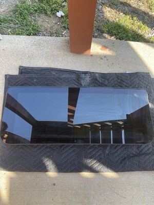 04 - 10 BMW X3 E83 Rear Sunroof Glass OEM