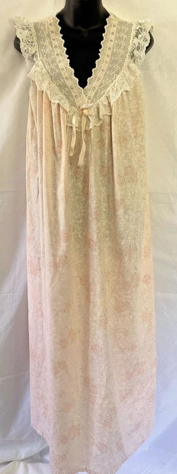Camisón vintage Gilligan O'Malley bata quimise con volantes encaje abuela victoriano Foto 3 de 4