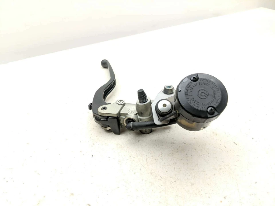 15 Ducati Monster 1200 S 右前制动主缸带杠杆 — 第 3/4 张图片