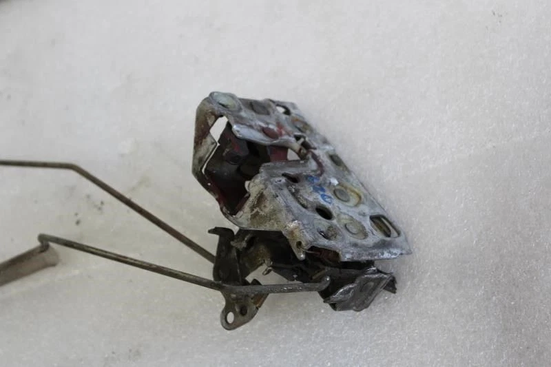 Chevrolet Corvette 1984 1985 1986 1987 1988 1989 puerta izquierda pestillo cerradura actuador Foto 3 de 4