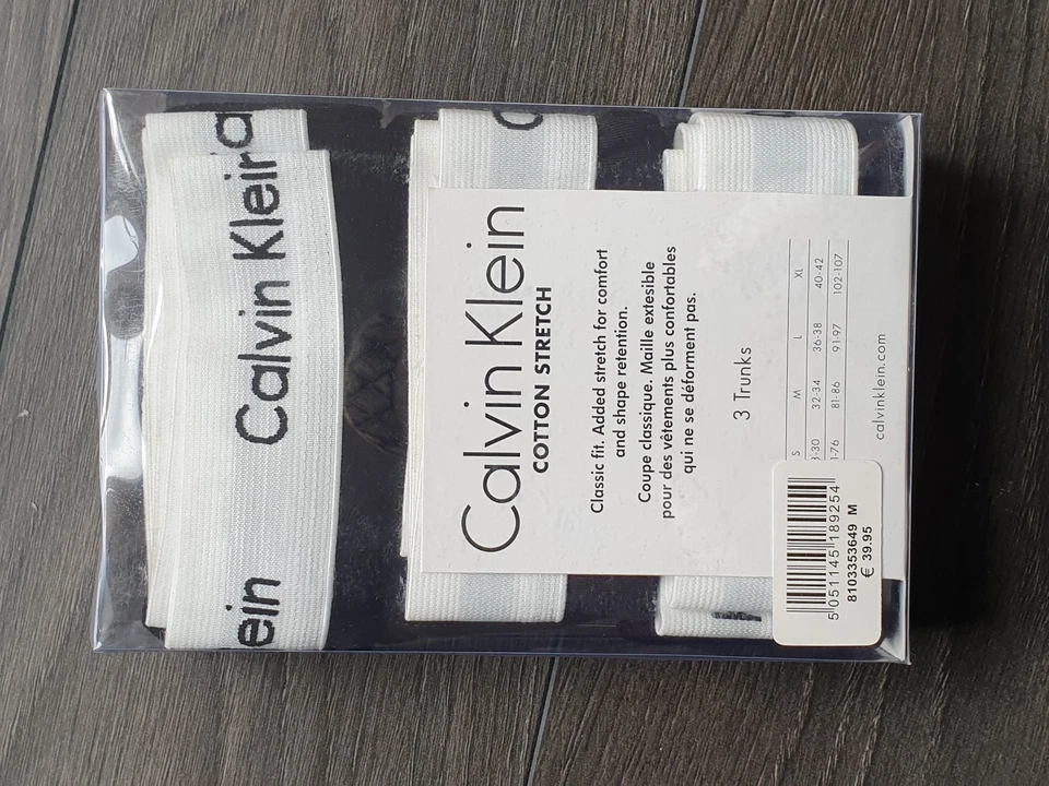 HUGO BOSS MASCULINO BOXERS BAÚS PACOTE COM 3 SHORTS PRETO AJUSTE CLÁSSICO - Imagem 4 de 4