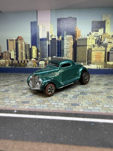 Hot Wheels Redline 1969 Classic ‘36 Ford Coupe Spectraflame Aqua, Vintage
