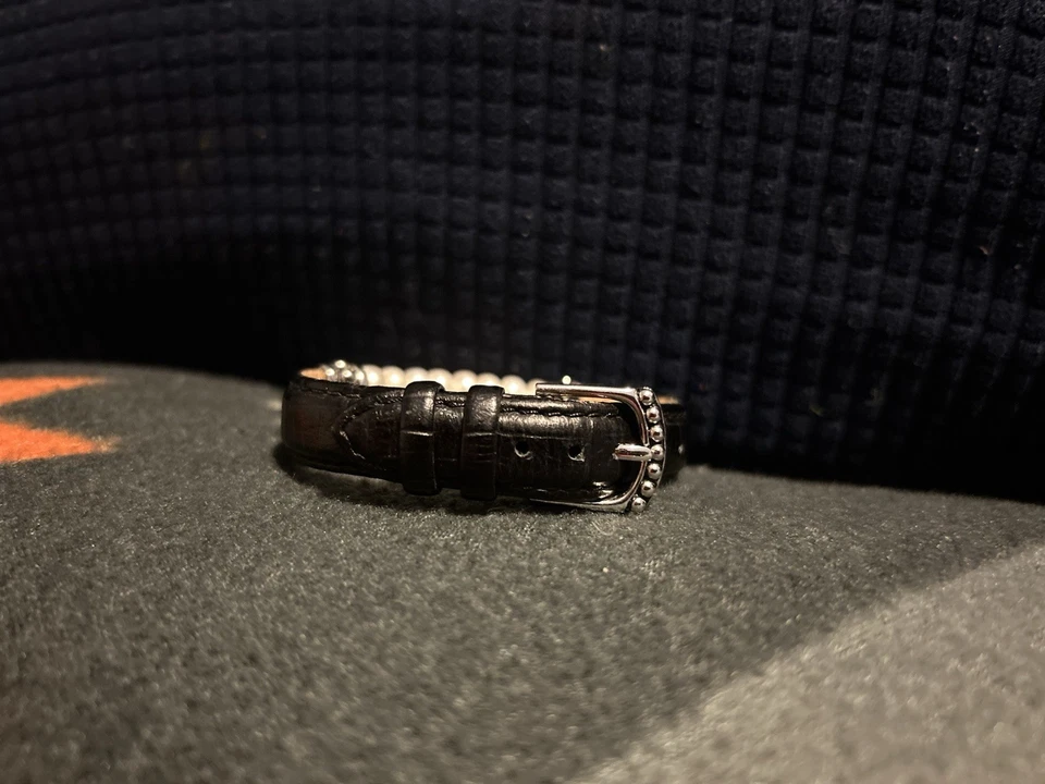 Pulsera HONORA de cuero negro genuino de plata de ley 925 con doble fila de perlas Foto 2 de 4