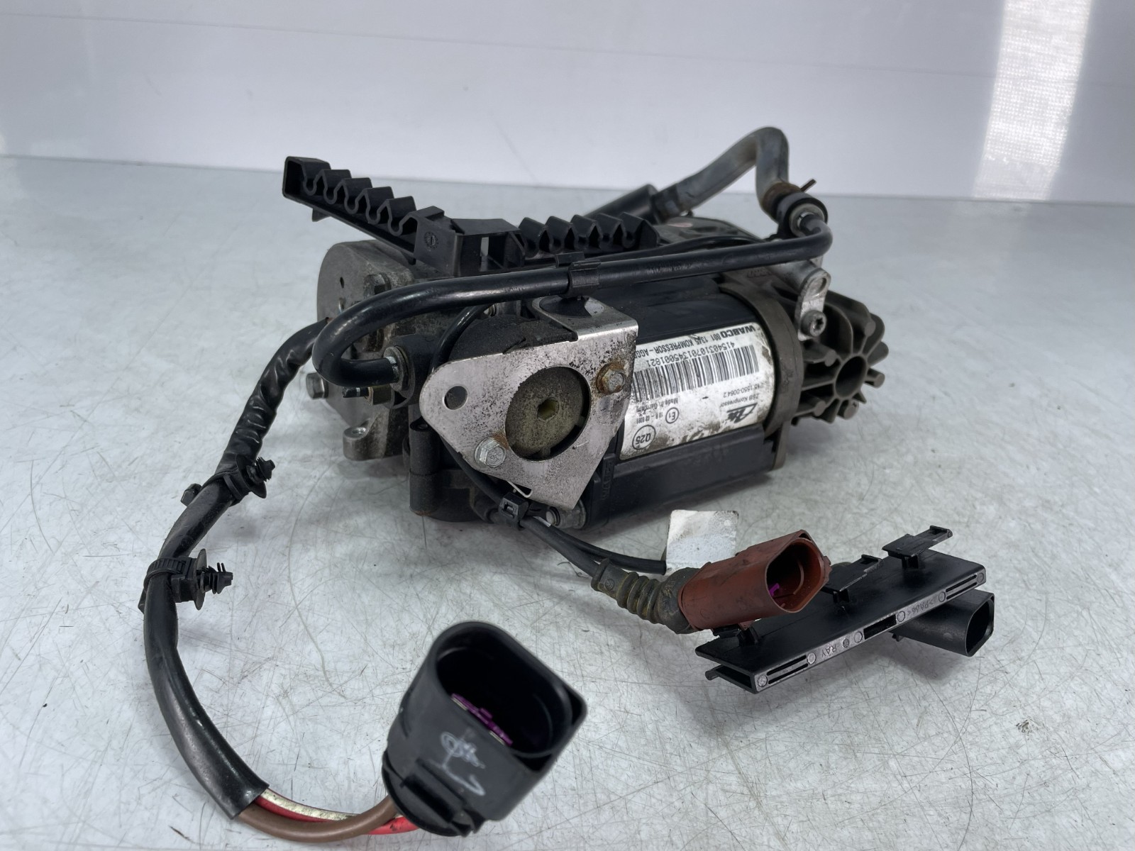 ✅ 2013-2018 OEM Bentley Continental GT GTC Air Suspension Compressor Pump