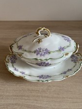 SAUCIÈRE COUVERTE PORCELAINE LIMOGES DECOR FLORAL FORME ROCAILLE