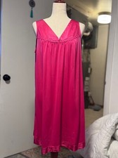Vintage Vanity Fair gown red sleeveless size med USA