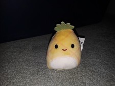 NEW RARE SQUISHMALLOWS MAUI PINEAPPLE PLUSH FROM COLLECTOR'S TIN