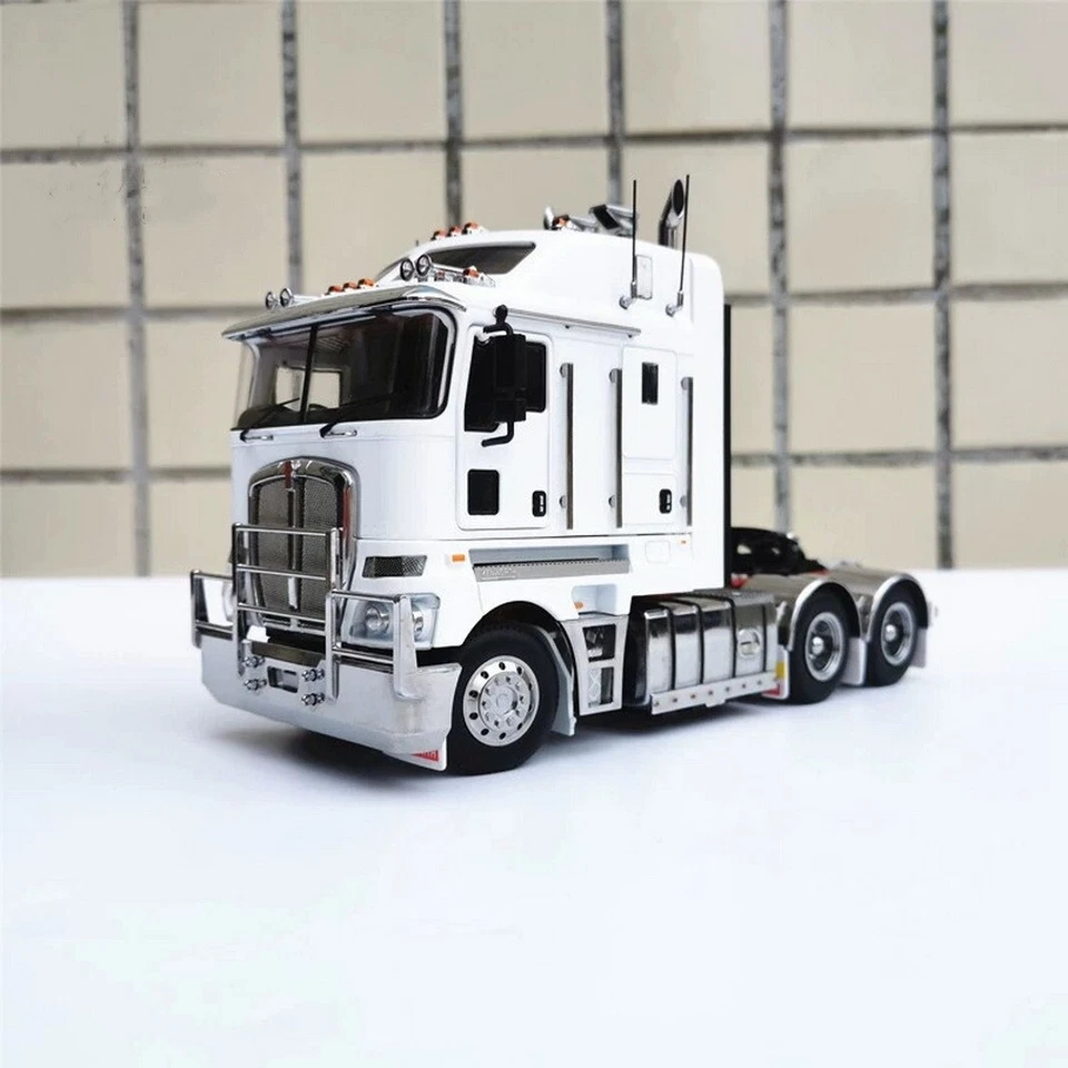 1/32 Kenworth K200 Prime Mover Truck White Diecast Car Model - Image 2 of 4