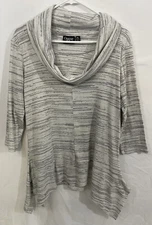 Women's Onque Casual Turtle Neck Mock Shirt Sz Petite L Sharkbite Hem