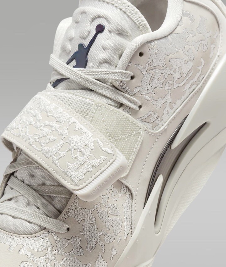 シューズ(男性用) nike jordan zion 3 se pf light bone 28 nike jordan zion 3 se pf light bone 28 - メルカリ