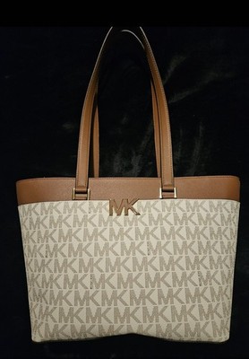 Michael Kors Bolsa. De Piel Nueva.. Shoulder Bag. Excellent Condition
