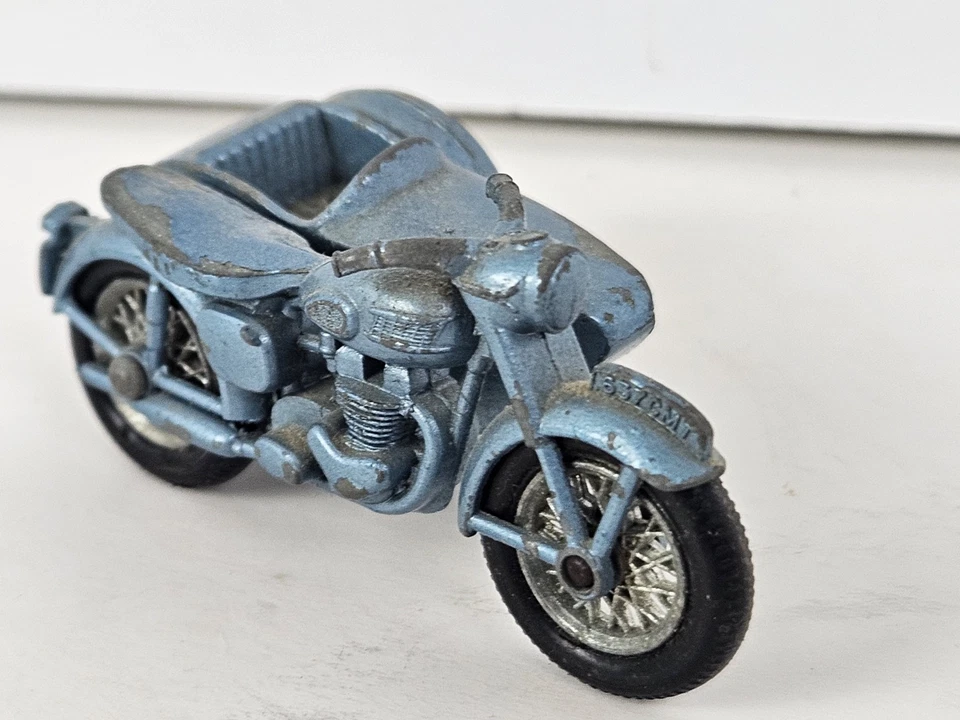 老式莱斯尼号 4 压铸 TRIUMPH T110 摩托车 带 Sidecar 英国制造 — 第 2/4 张图片