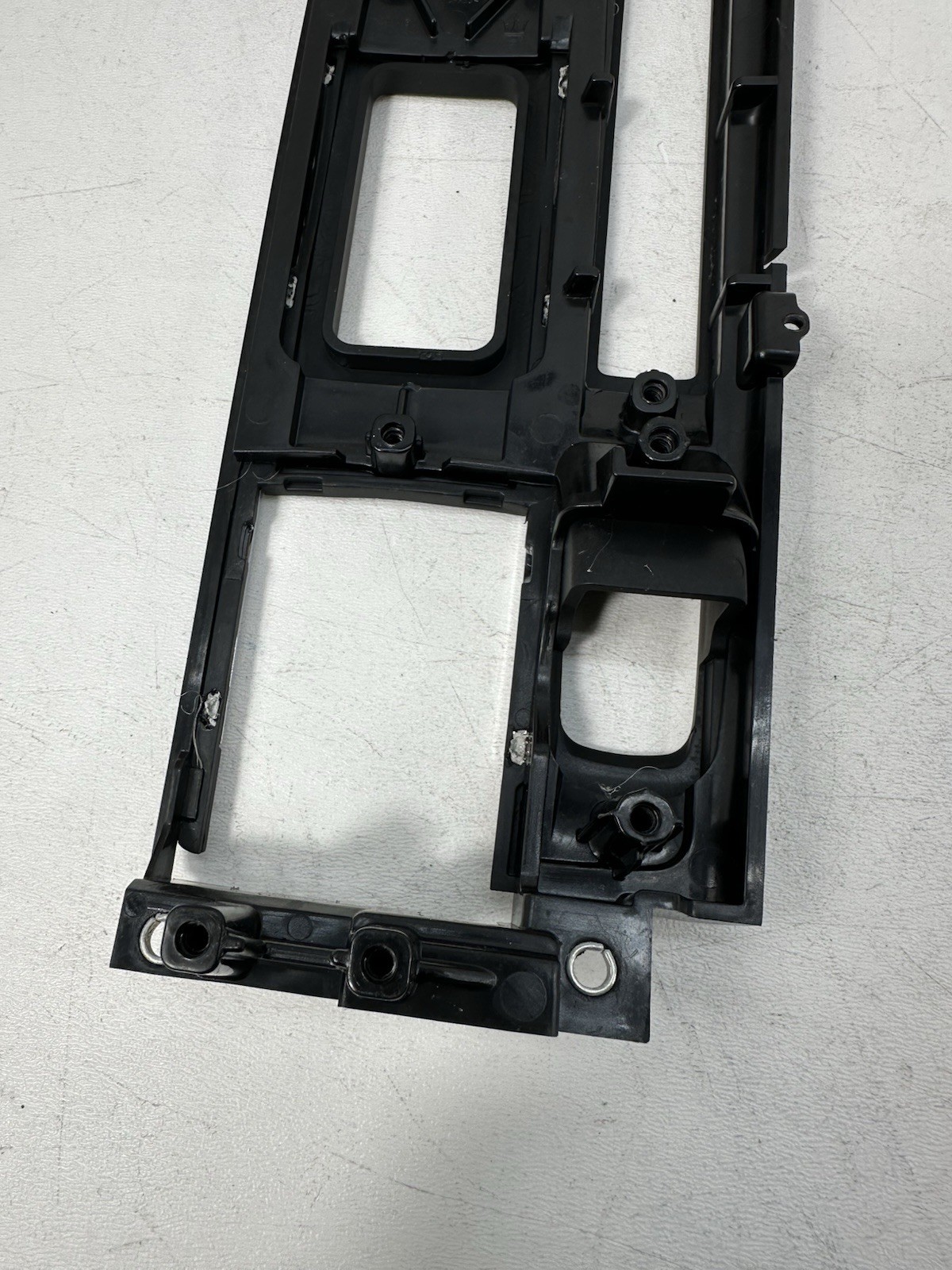 Maserati Ghibli 2014-2018 FRONT Center console P/N 670063520