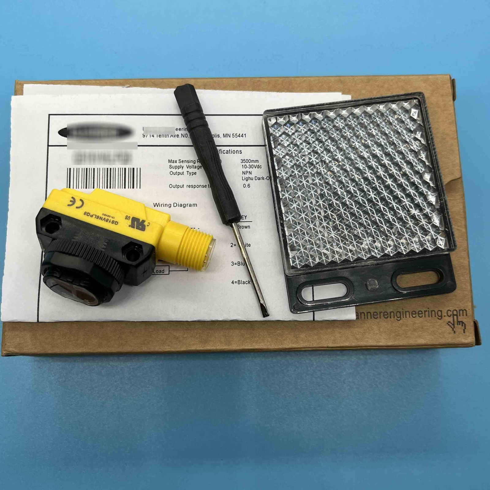 New In Box Photoelectric Sensor For BANNER QS18VP6LDQ8 10-30VDC 200mA New In Box Photoelectric Sensor For BANNER QS18VP6LDQ8 10-30VDC 200mA
