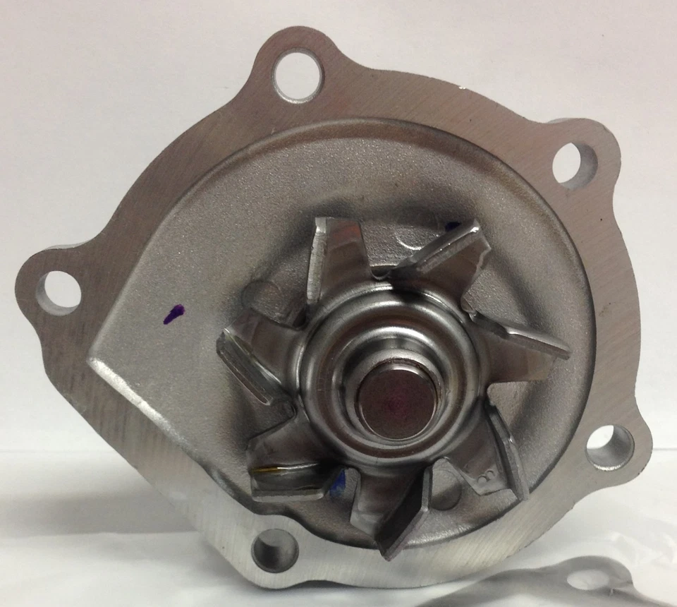 Bomba de agua Toyota Tercel/Paseo GMB/NPW 16110-19065-84 NUEVA Foto 2 de 4