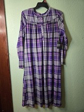 Aria Collections Long Sleeve Velour Night Gown Size Med Purple Gray Plaid