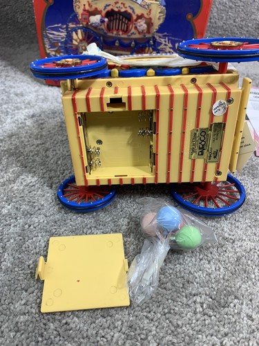Enesco Workin' For Peanuts carro da circo musicale azione illuminata vintage 1992 - Foto 5 di 14