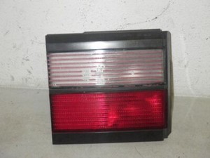 Rücklicht Heckleuchte links innen komplett mit Lampenträger 333945259  PASSAT