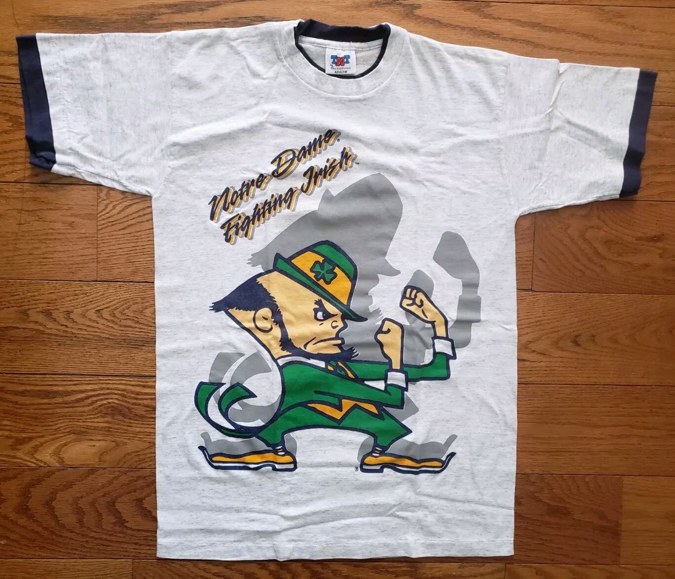 Vintage Notre Dame Fighting Irish T-Shirt Medium Big USA Single Stitch 90s