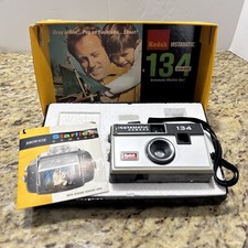 Kodak Instamatic 134 Vintage Flash Camera-box-instructions Collectible. Untested