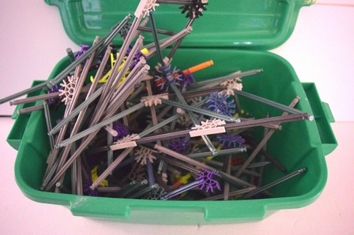 Lot of Random KINEX K'NEX Building PIECES, Plastic Tub 1.4# - Picture 3 of 4