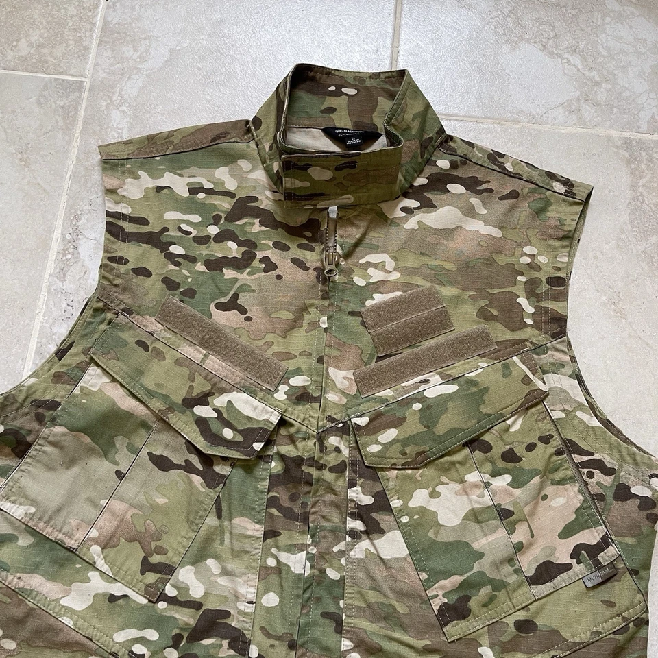 BLACKHAWK! Brand Frog Camo Military Style Hunting Vest - Image 4 of 4