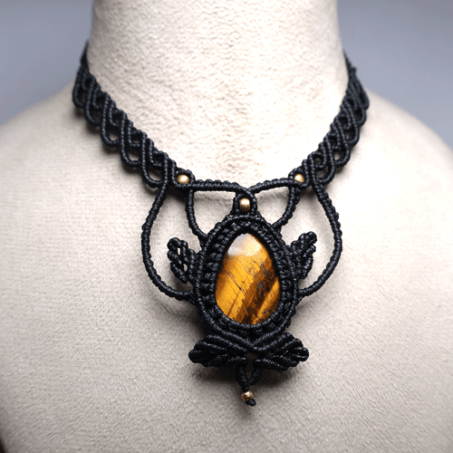 Gargantilla artesanal de macramé bohemio ojo de tigre natural collar de piedras preciosas de Reiki - Imagen 3 de 11
