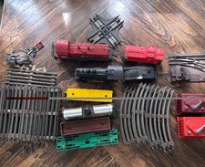 Lionel Trains Big Vintage lot with multiple controllers and engines as-is