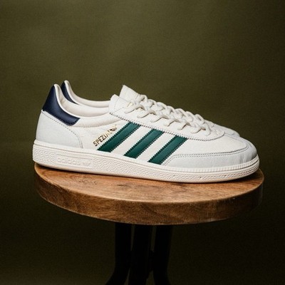 adidas gazelle silver green womens Men's Mercedes-AMG PETRONAS F1 x adidas Handball Spezial Shoes – Midnight  Black main image 1