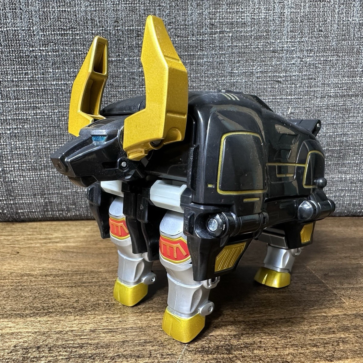 Power Rangers Wild Force GaoRanger Power Animal DX Gao Bison